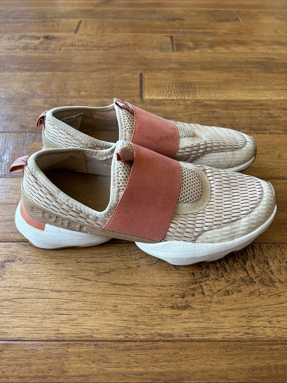 Sorel Kinetic Impact Strap Sneakers Slip On Shoes Womens Size 8.5